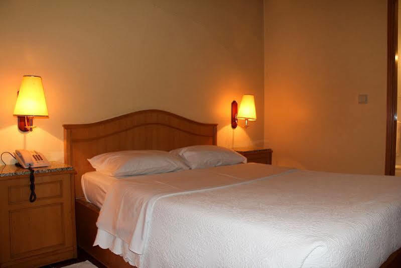 ポルト Portucalense Bed & Breakfast エクステリア 写真